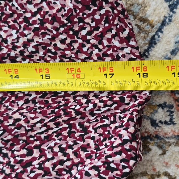 LIZ CLAIBORNE WOMEN'S BURGUNDY & BLACK PULLOVER TUNIC TOP SIZE LARGE - Picture 13 of 14